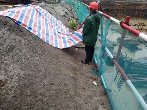 【防汛直击】防汛 | 风里雨里，新宝GG一直守在这里！