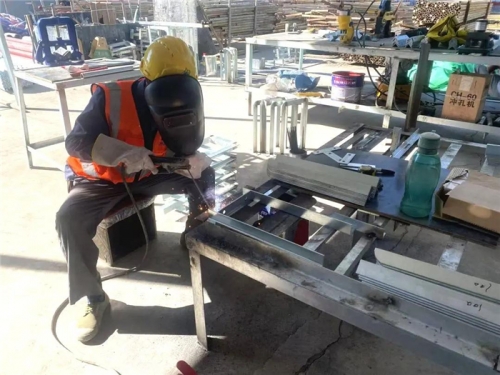 【一线投影】职业：σ蛩丶觳 筑牢职工健康防线